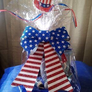 A  4th  of July  gift  basket for   Him